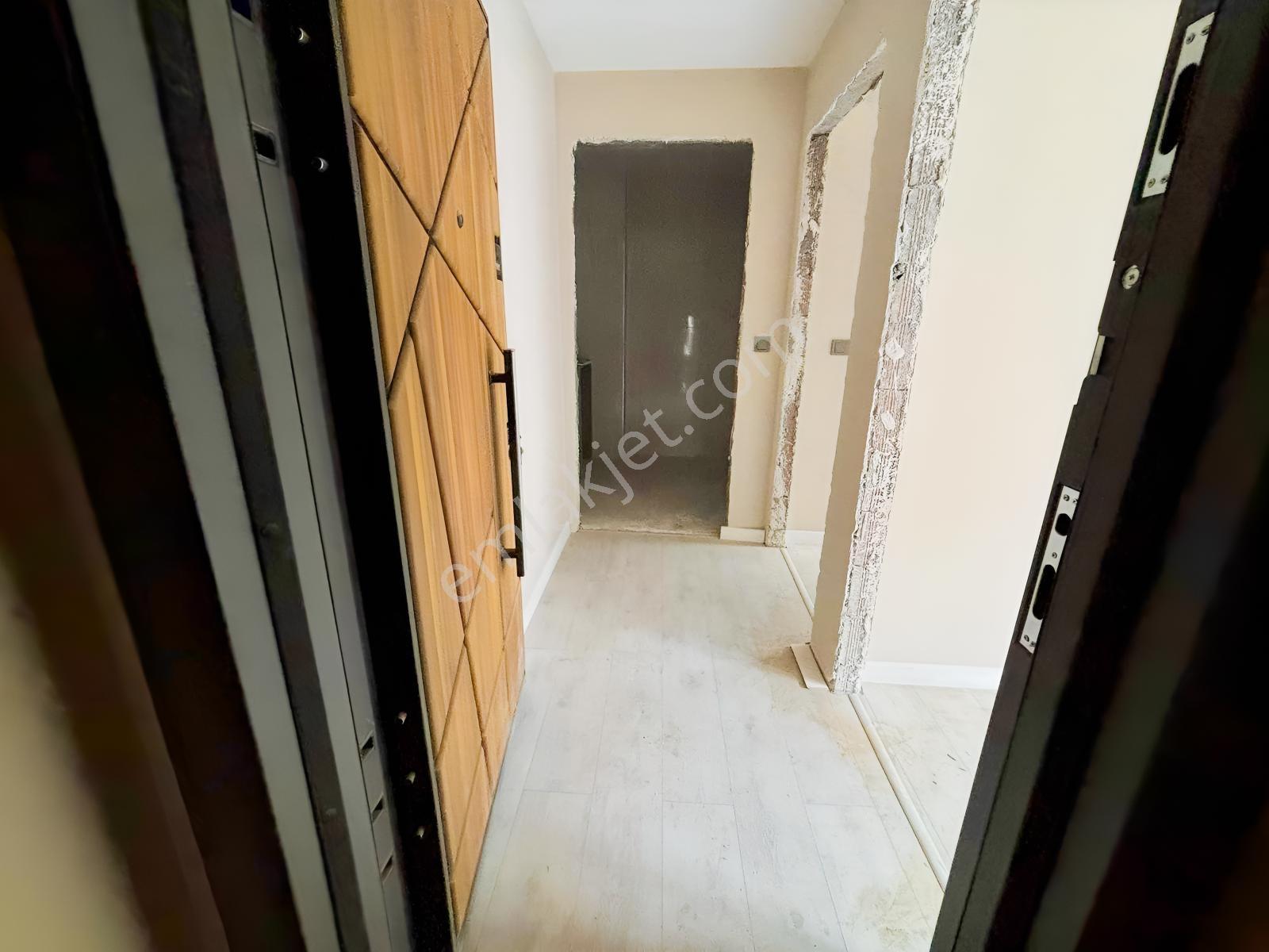 Nova Grup'tan Merkezi Konumda 2+0 Satılık Daire — fotoğraf 2