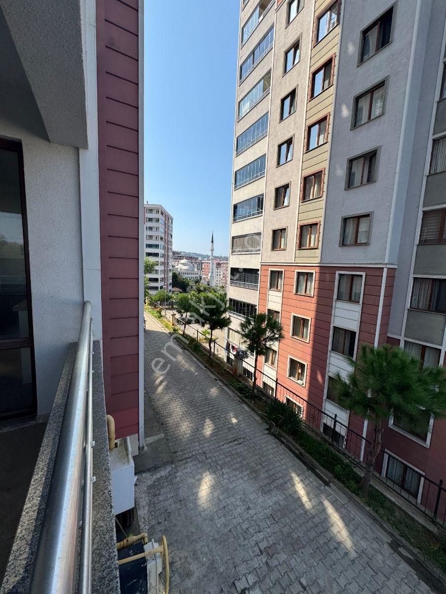 Yomra Sancak Da 4+1 Satılık Daıre