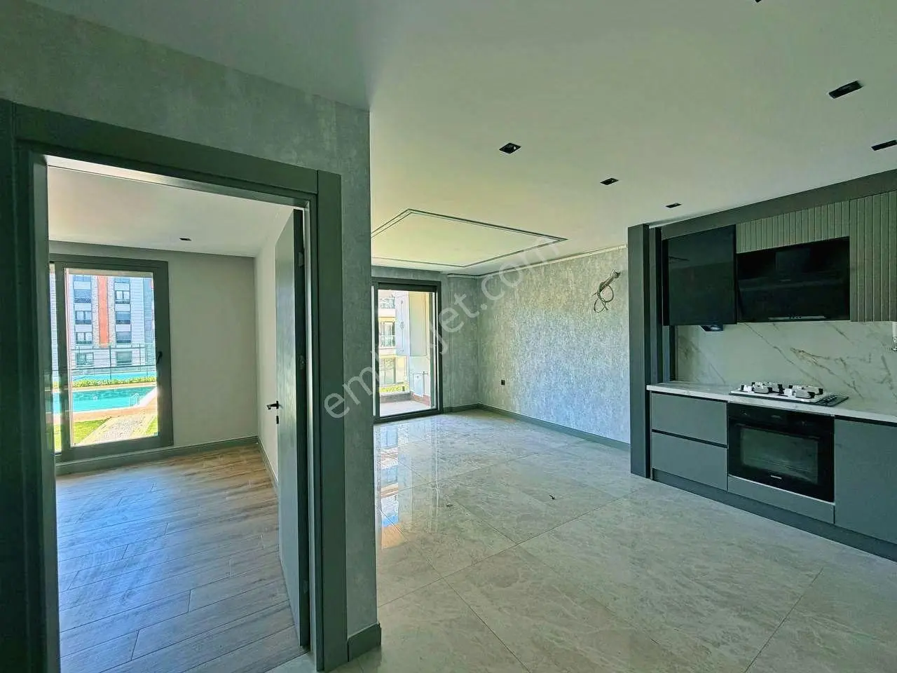 Uytundan Burhaniye Ören'de Ultralüks Sitede Havuz Cephe 1+1daire — fotoğraf 14