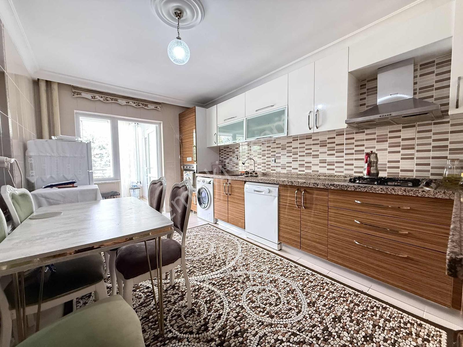 Yüce'Den▓ Site İçerisin'De 3+1 Çift Banyo Çift Balkon Kök Tapu..