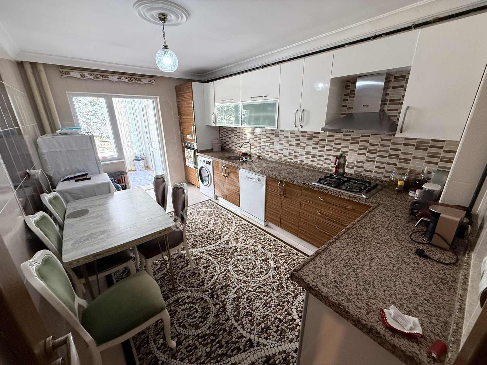 Yüce'den▓ Site İçerisin'de 3+1 Çift Banyo Çift Balkon Kök Tapu.. — fotoğraf 5