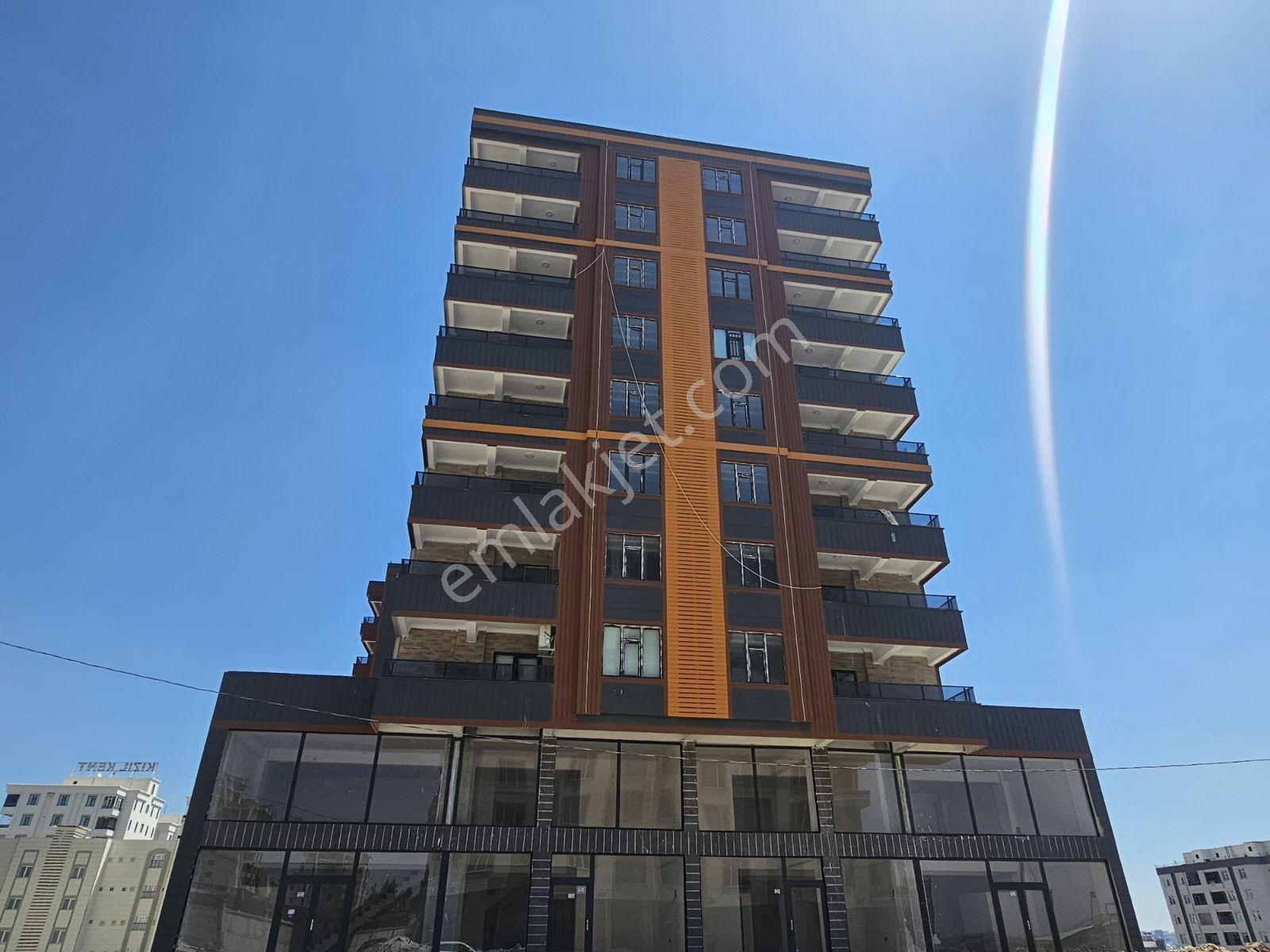 Mehmetçik'te 2 Bloklu Sitede Satılık 3+1 Daire — fotoğraf 2