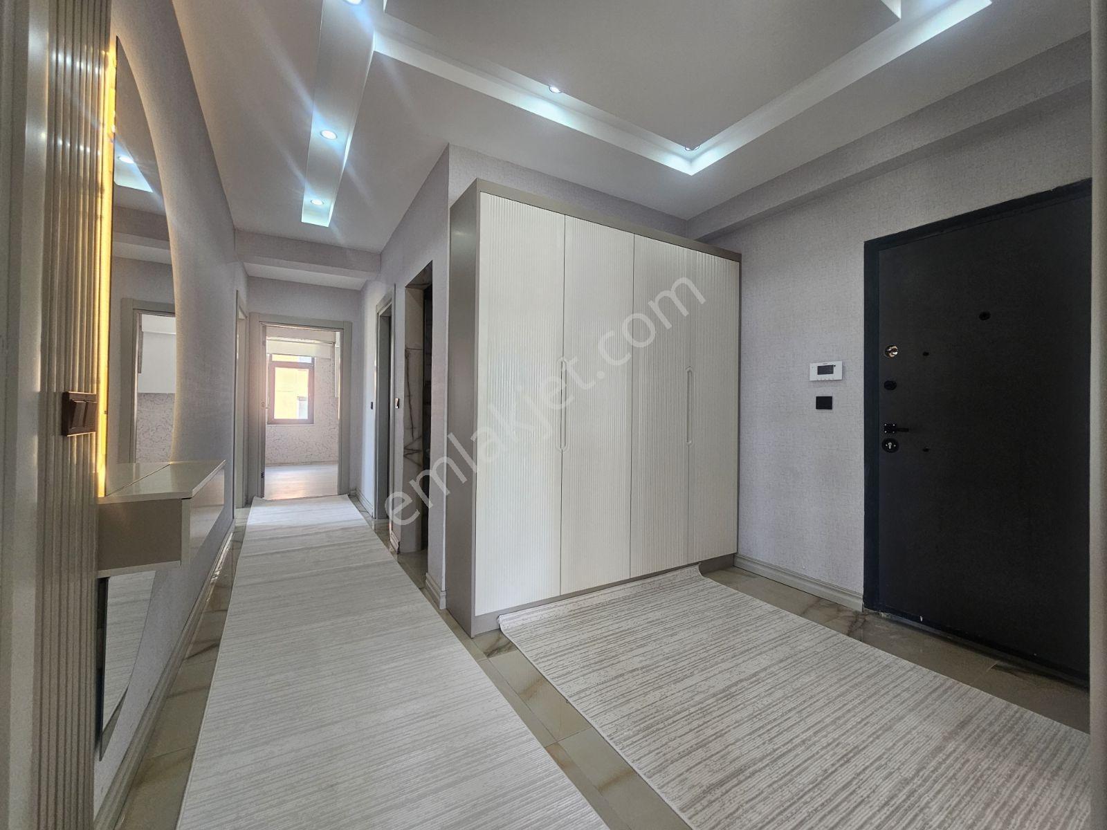 Mehmetçik'te 2 Bloklu Sitede Satılık 3+1 Daire — fotoğraf 28