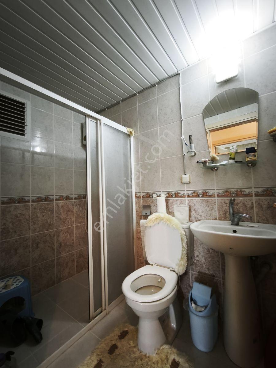 Han Gayrimenkul'den Satılık 1+1 Kapalı Mutfak Geniş Temiz Daire — fotoğraf 5