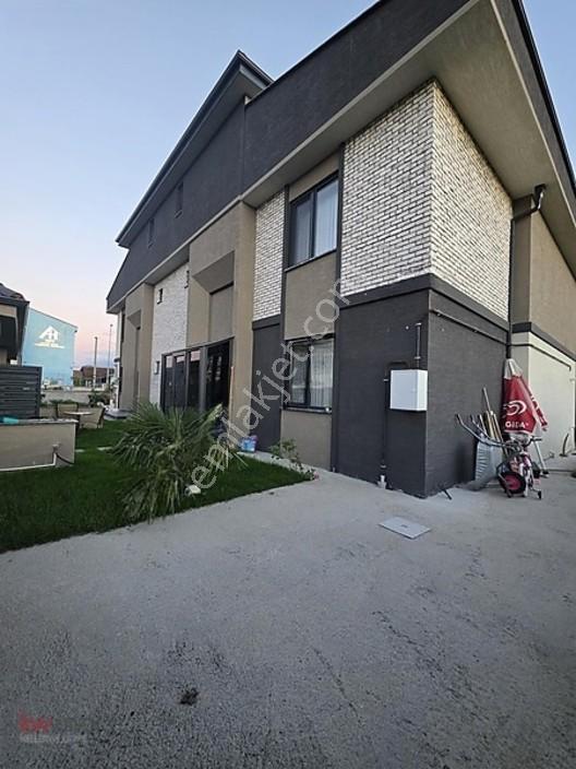 Kw.arven G.y. Den Sakarya Hendek Rasimpaşa Da Satılık 5+1 Villa — fotoğraf 2