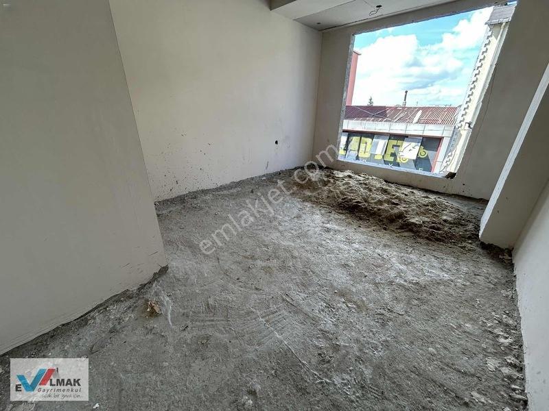 Evalmak'tan Söğütlüçeşme Mah.de Satılık Uygun Fiyatlı 2+1 Arakat — fotoğraf 3