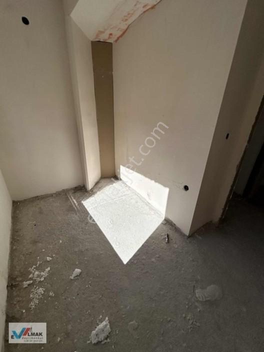 Evalmak'tan Söğütlüçeşme Mah.de Satılık Uygun Fiyatlı 2+1 Arakat — fotoğraf 10