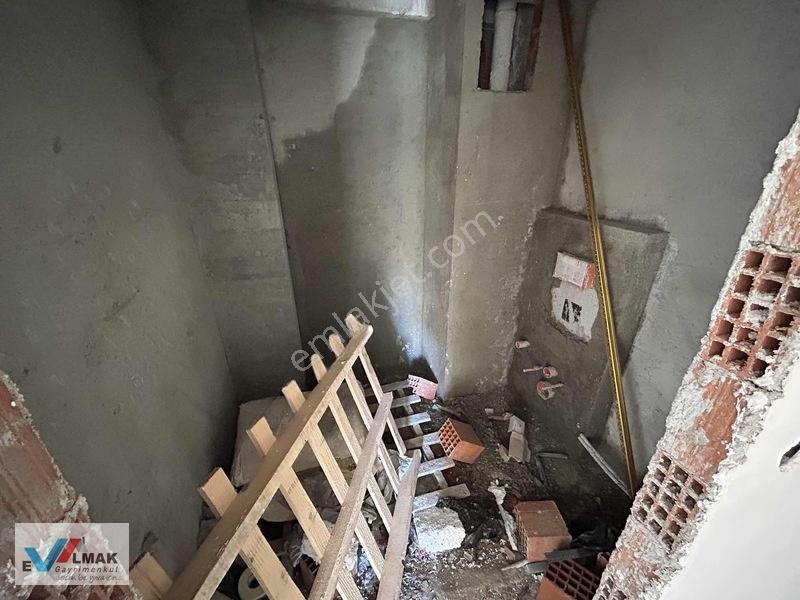 Evalmak'tan Söğütlüçeşme Mah.de Satılık Uygun Fiyatlı 2+1 Arakat — fotoğraf 14