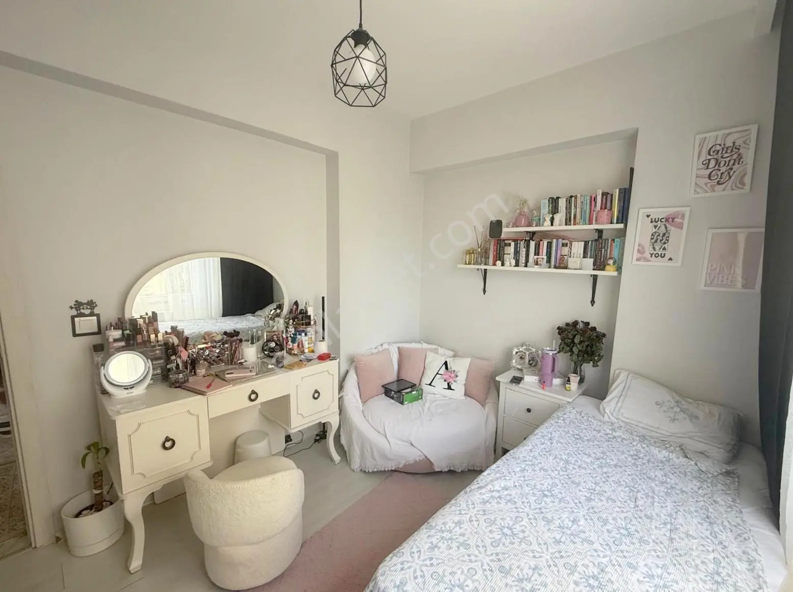 Mertcan'dan Güvenlikli Site İçi İskanlı Balkonlu Ara Kat 3+1 — fotoğraf 11