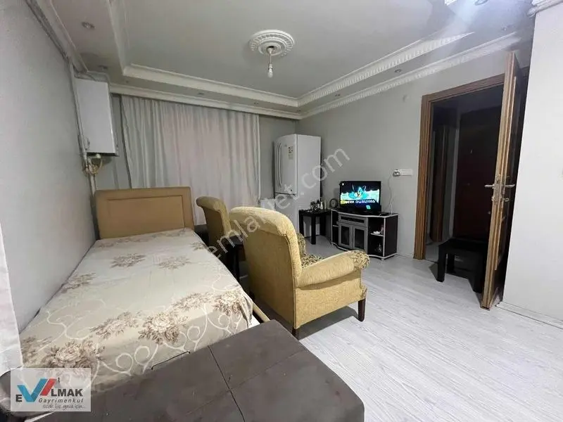 Söğütlüçeşme Mah.de Acil Satılık 1+1 Yüksek Giriş Daire — fotoğraf 4