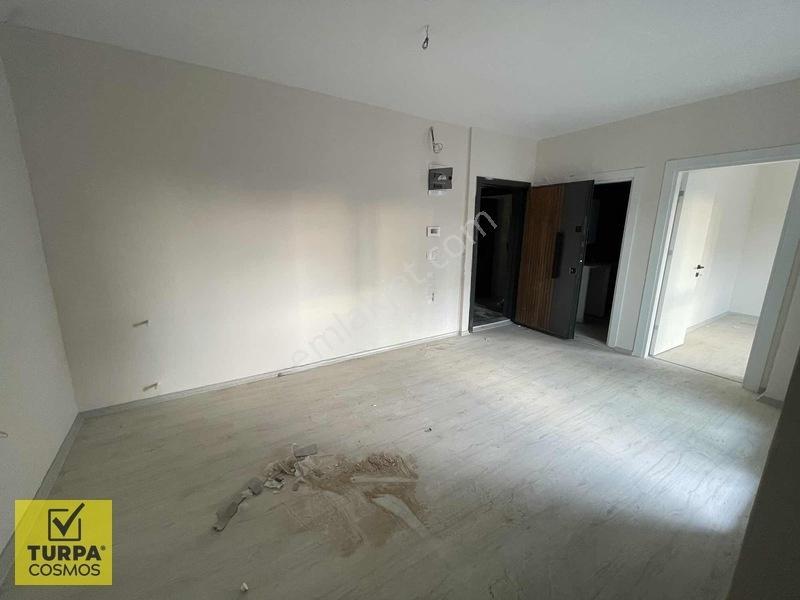 Seyrekköyde 1+1 | 50 M² | Ön Cephe | Balkonlu | 2. Kat — fotoğraf 3