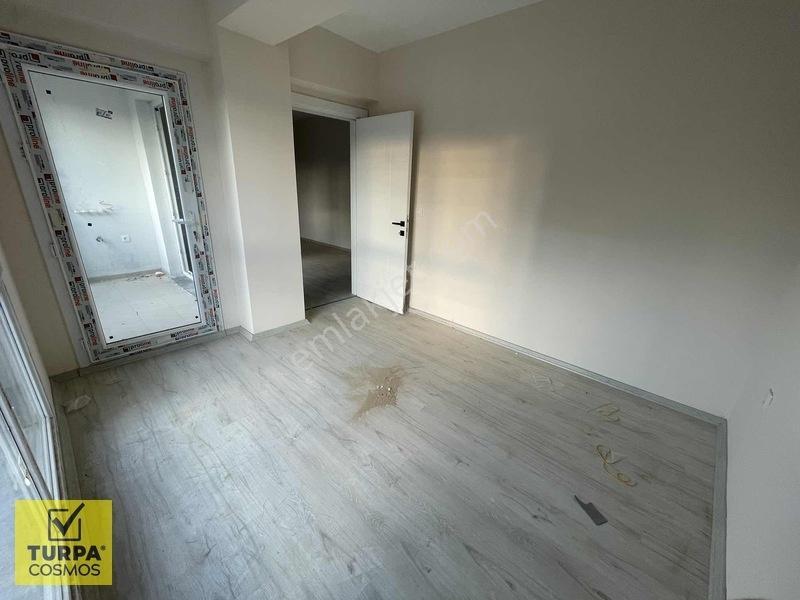 Seyrekköyde 1+1 | 50 M² | Ön Cephe | Balkonlu | 2. Kat — fotoğraf 9