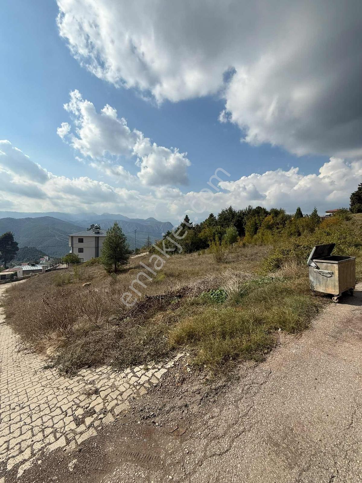 Toroslar Yeniköy Yaylasında | Nadir Bulunan 604 M2 Köşe Parsel — fotoğraf 3