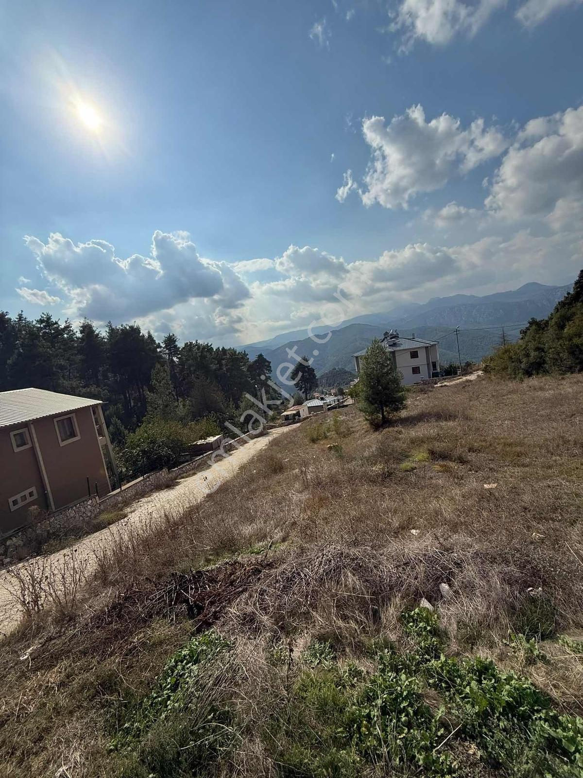 Toroslar Yeniköy Yaylasında | Nadir Bulunan 604 M2 Köşe Parsel — fotoğraf 6