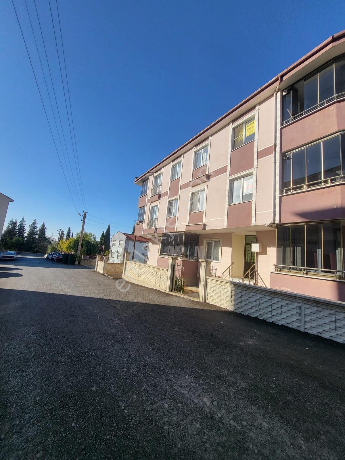 Rw Patik Gayrimenkul'Den Abdulşavur İlkokulu Yanı Satılık 2+0