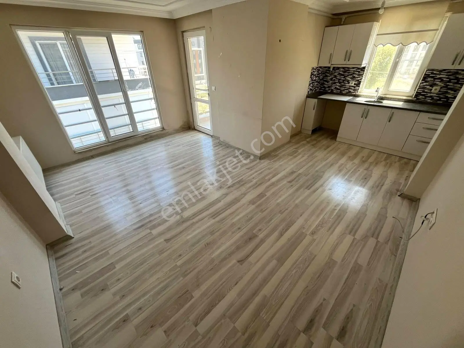 Yüksel'den Altınkum'da Denize 650 M Krediye Uygun 2+1 Daire — fotoğraf 3