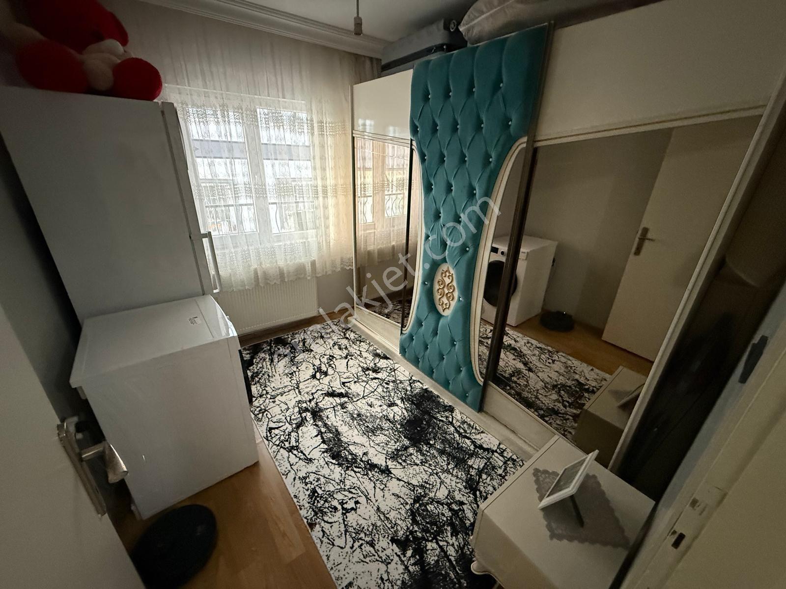 Akbal Gayrimenkul'den Küçük Kayaş'ta Cadde Dibi Manzaralı 1'nci Kat Satılık 3+1 Daire — fotoğraf 8
