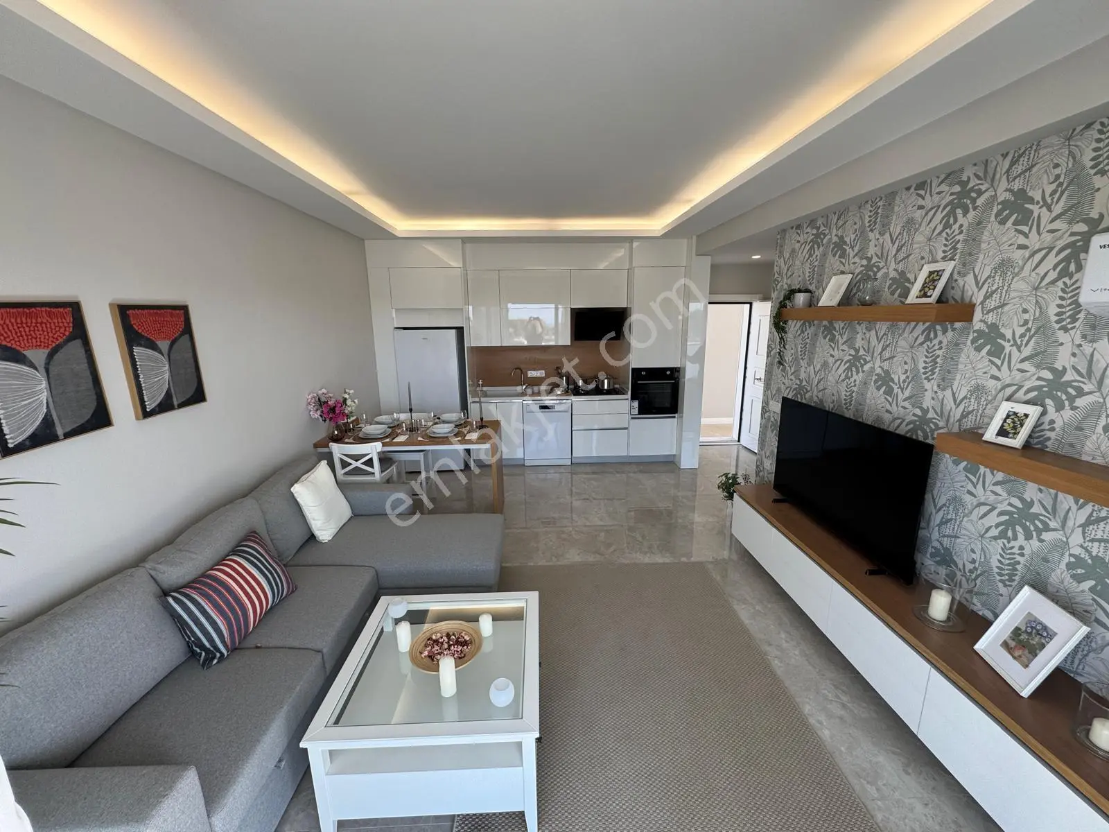 Kuşadası Kadınlar Denizi’nde Deniz Manzaralı, Havuzlu Sitede 1+1 Satılık Daire — fotoğraf 4
