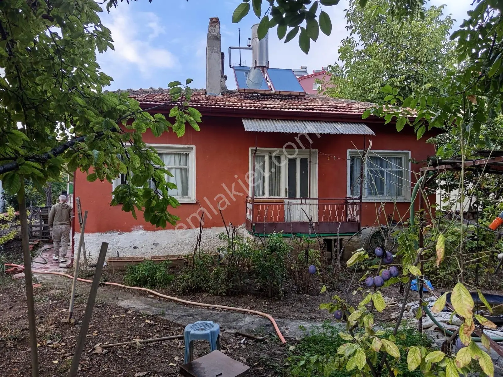 Beyşehir Hamidiye Mah.de 380 M2 Arsa İçerisinde Satılık 3+1 Ev — fotoğraf 5