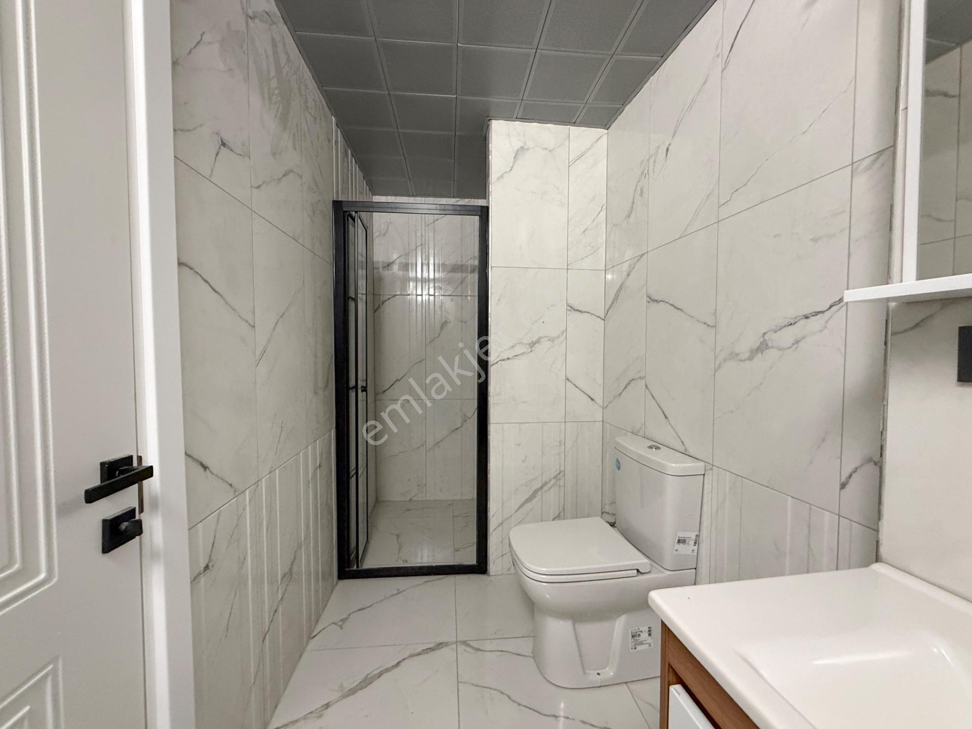 Yeni İzmir Cad Üzerinde Satılık Arakat 3+1 Daire — fotoğraf 22