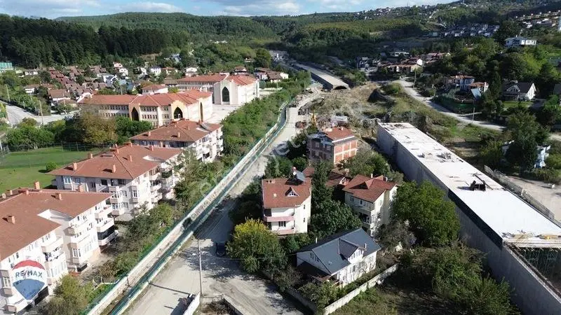 Sapanca Ünlüce De Satılık Komple Bina 2 Daire 3 Dükkan. — fotoğraf 5