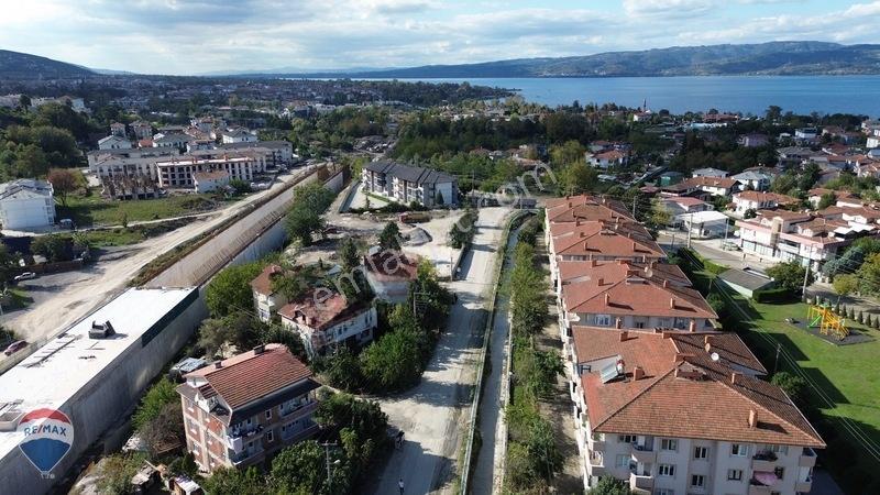 Sapanca Ünlüce De Satılık Komple Bina 2 Daire 3 Dükkan. — fotoğraf 8