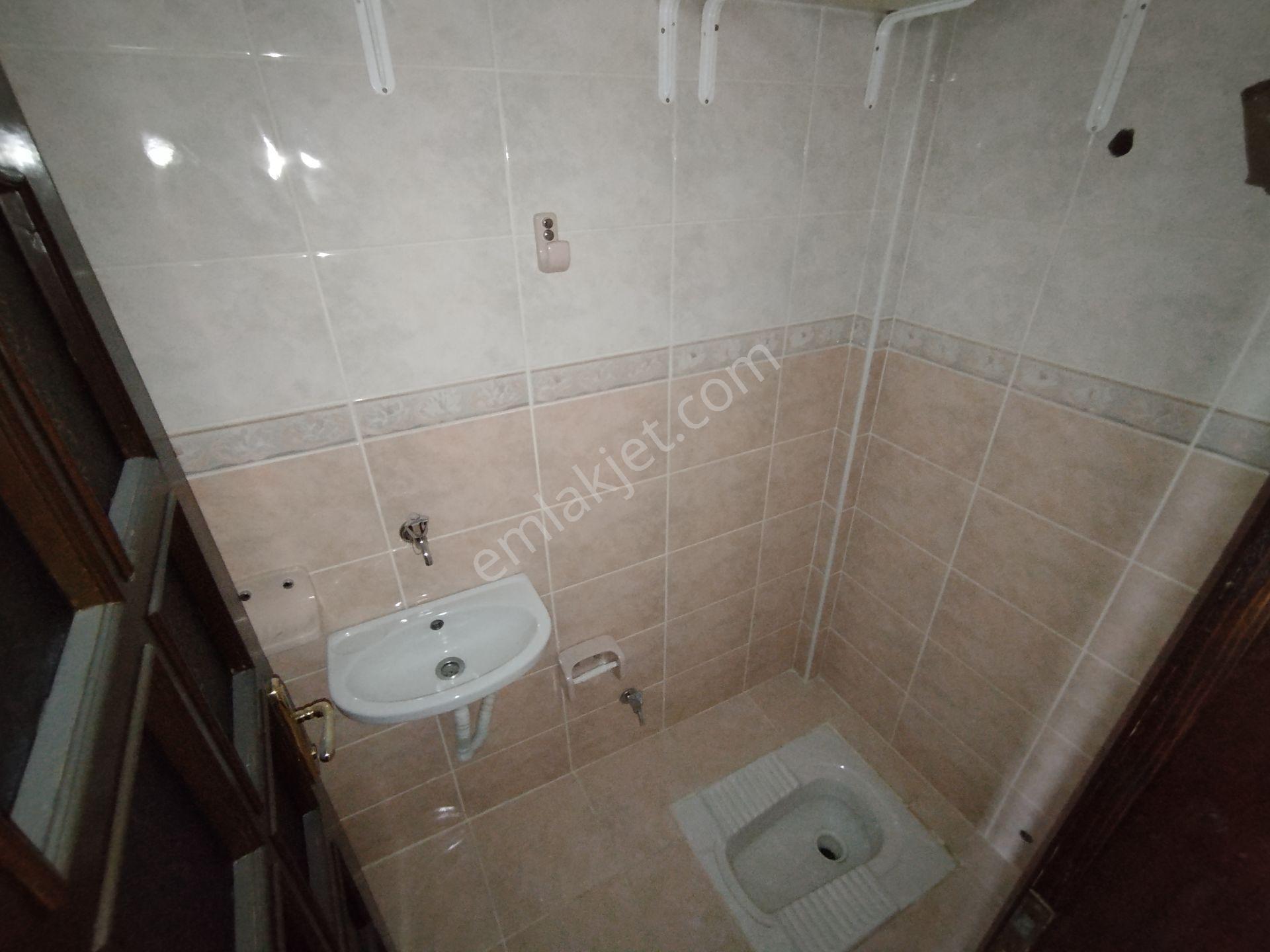 Yeski Emlâk İnşaattan Satılık Merkezi Konumda 3+1 Daire — fotoğraf 7