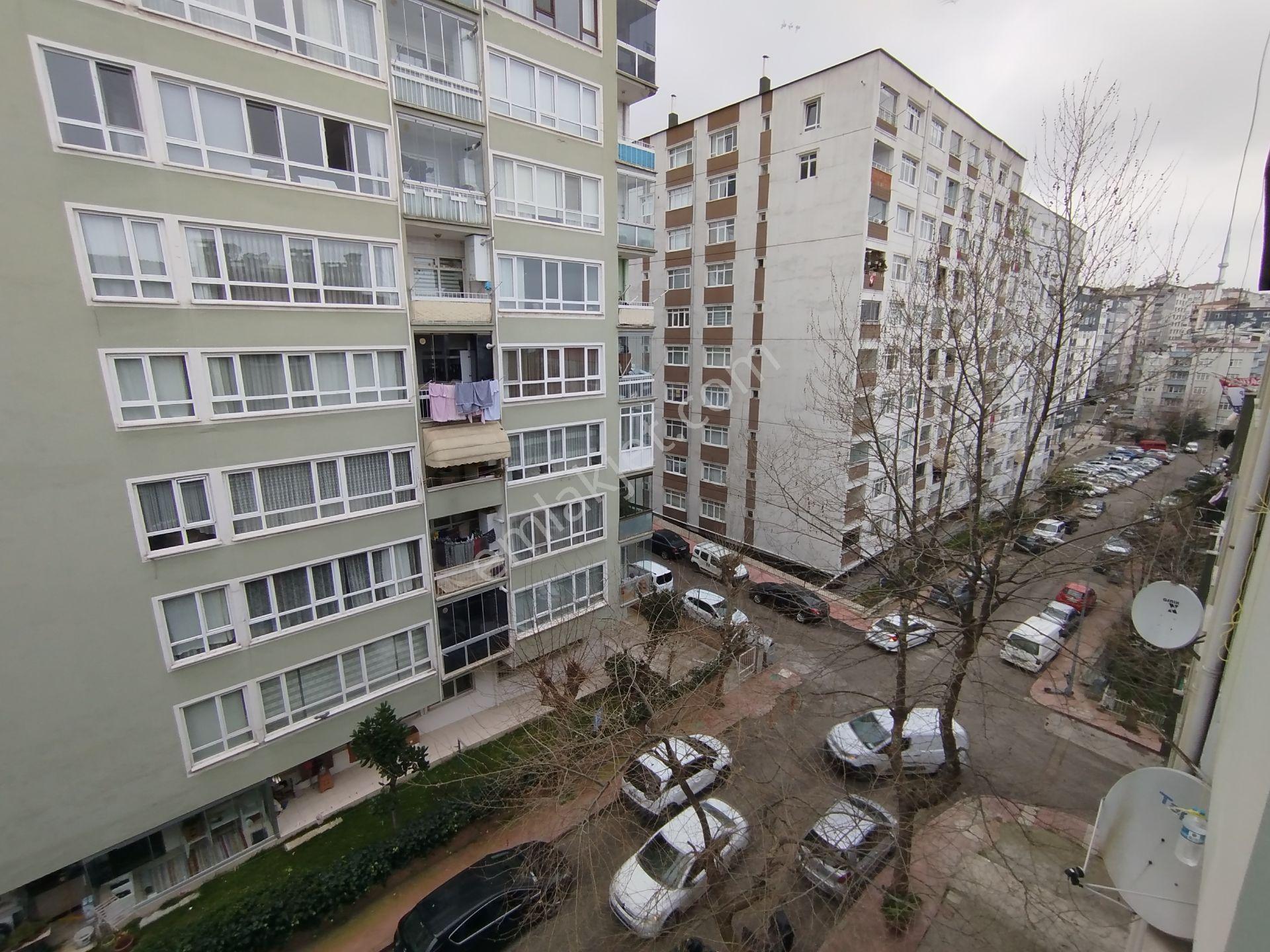 Yeski Emlâk İnşaattan Satılık Merkezi Konumda 3+1 Daire — fotoğraf 13