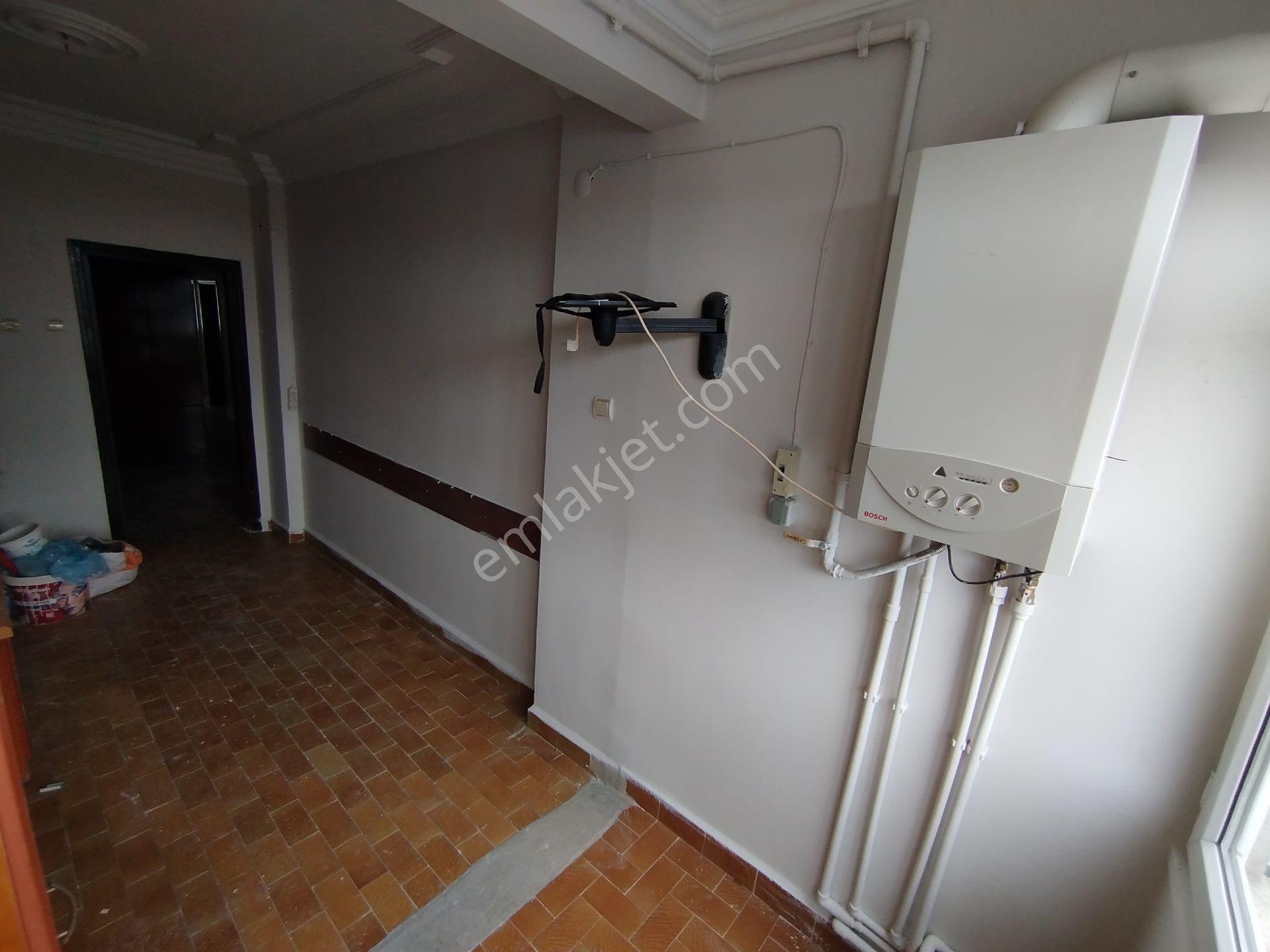 Yeski Emlâk İnşaattan Satılık Merkezi Konumda 3+1 Daire — fotoğraf 25