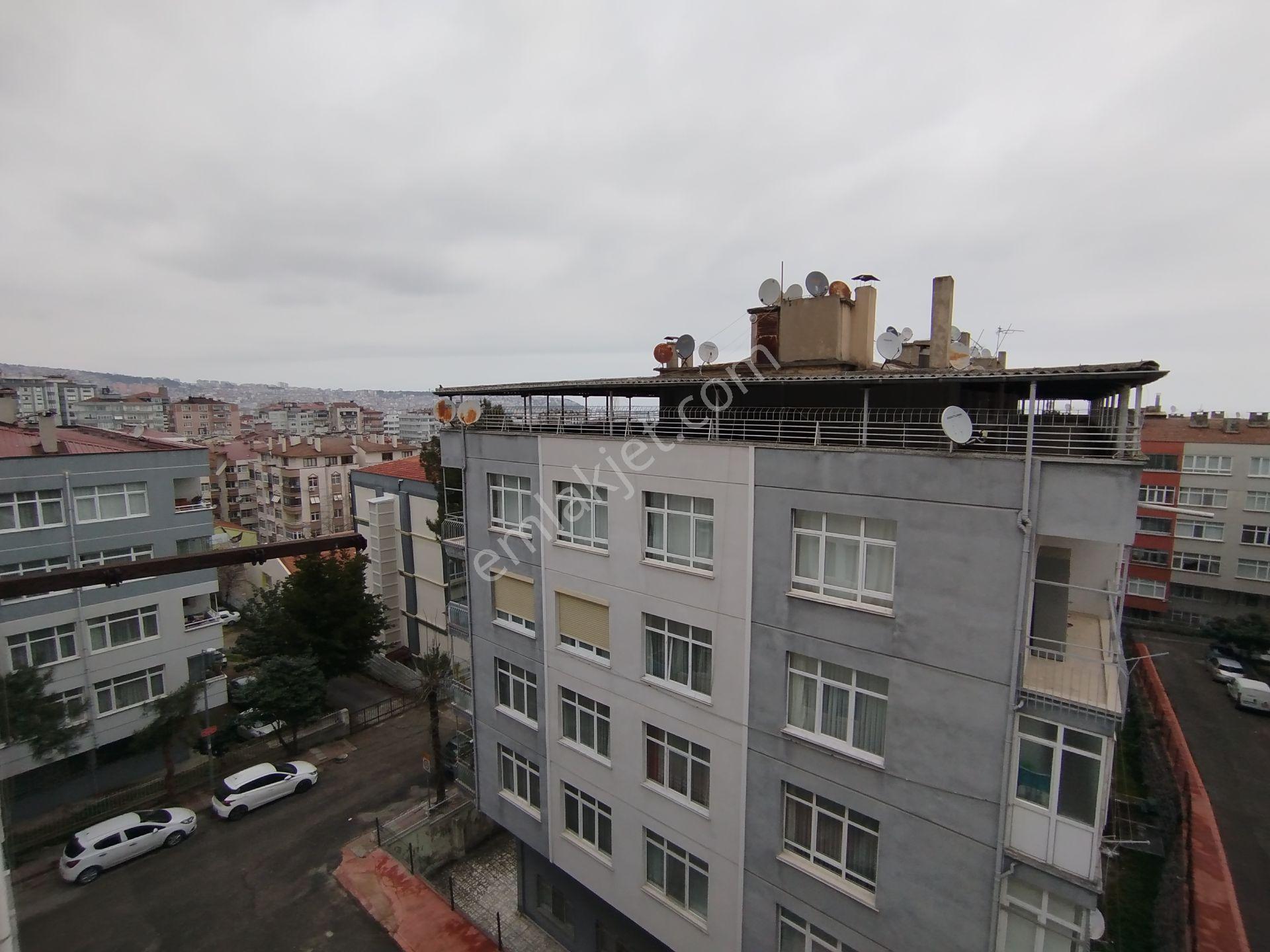 Yeski Emlâk İnşaattan Satılık Merkezi Konumda 3+1 Daire — fotoğraf 27