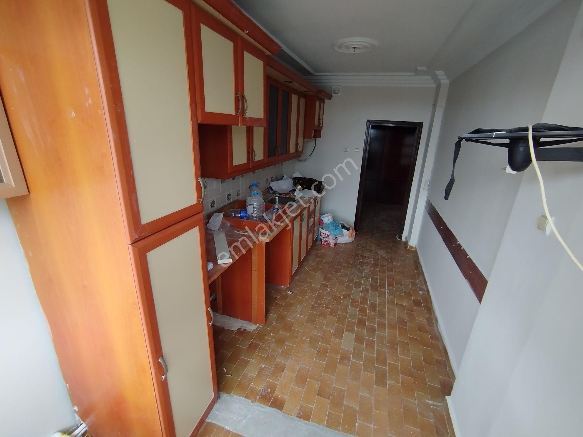 Yeski Emlâk İnşaattan Satılık Merkezi Konumda 3+1 Daire — fotoğraf 29