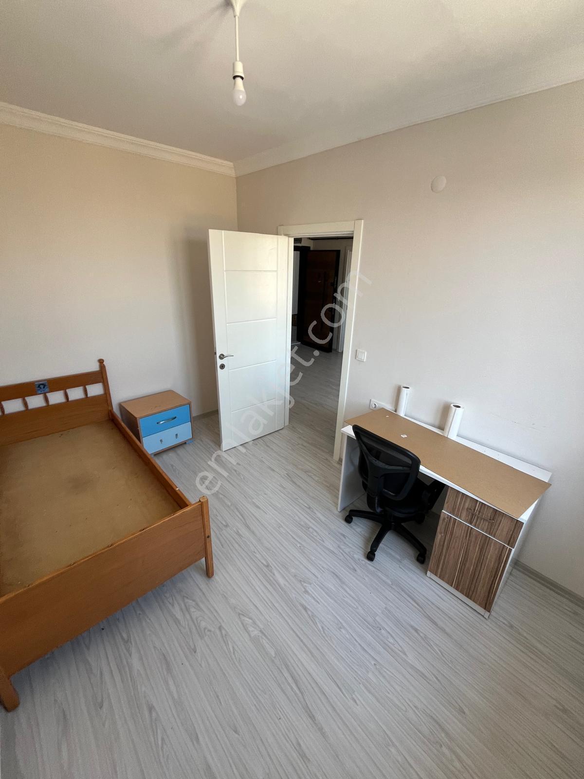 Çankaya Emlaktan Üniversite Yanı Satılık Daire — fotoğraf 6