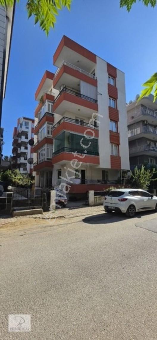 Tire Fatih Mahallesi Ergenli Mevkiinde Merkezi Konumda Daire