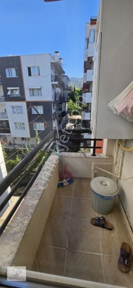 Tire Fatih Mahallesi Ergenli Mevkiinde Merkezi Konumda Daire — fotoğraf 19
