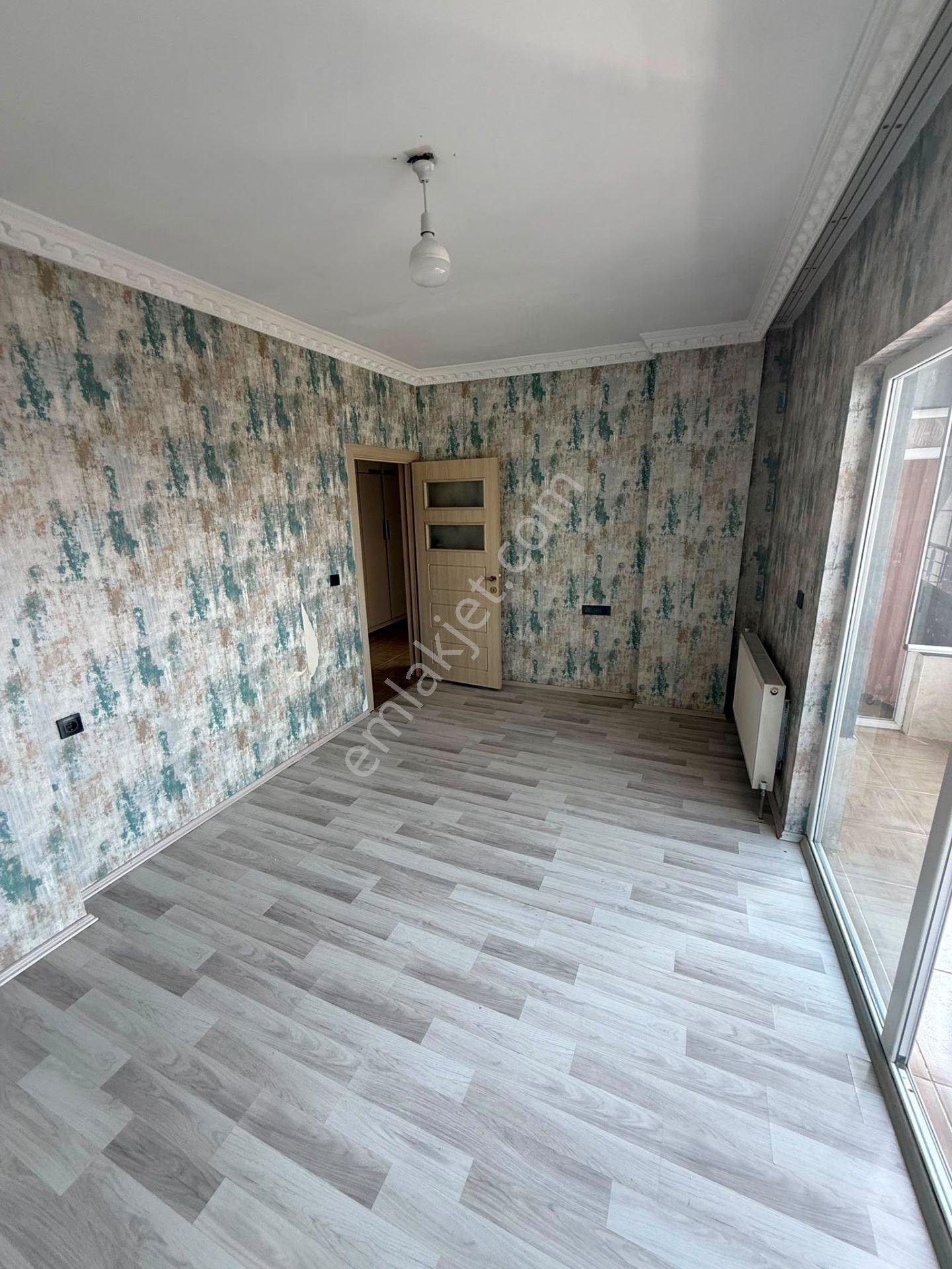 Emlak 72 Den; Yaşam Hastanesi Arka Sokağında,hamidiler Caddesi Üzerinde Satılık 3+1 Daire — fotoğraf 7