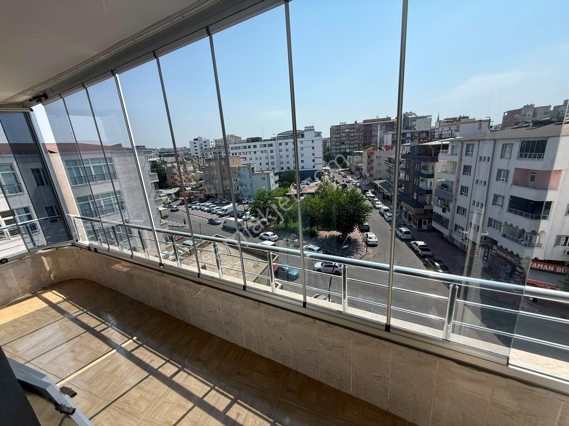 Emlak 72 Den; Yaşam Hastanesi Arka Sokağında,hamidiler Caddesi Üzerinde Satılık 3+1 Daire — fotoğraf 18