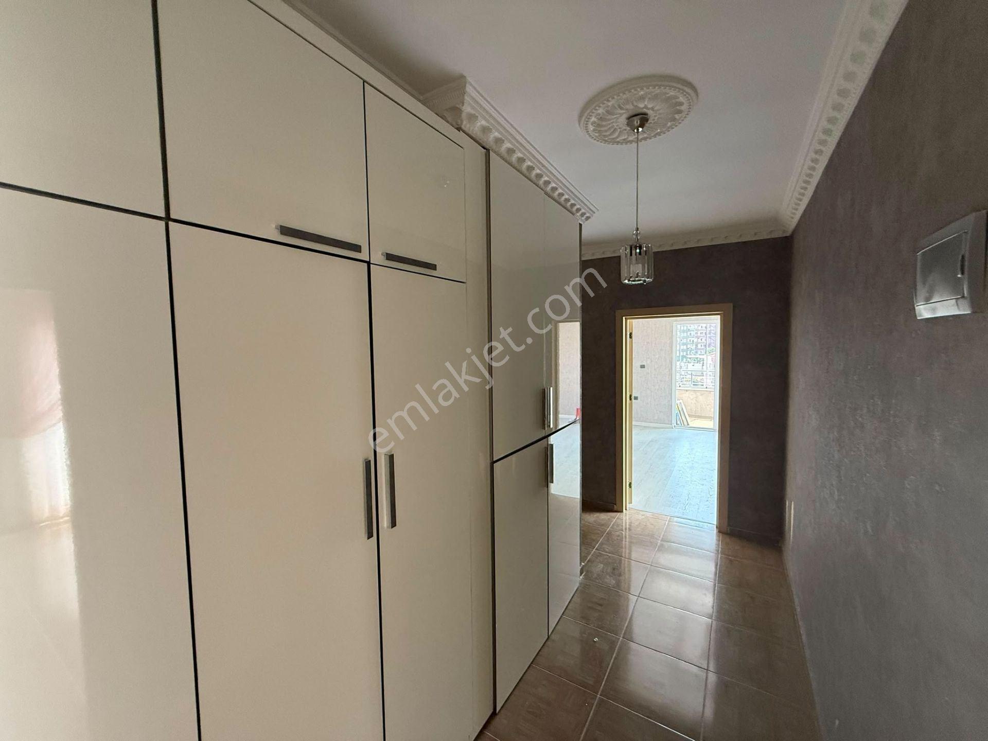 Emlak 72 Den; Yaşam Hastanesi Arka Sokağında,hamidiler Caddesi Üzerinde Satılık 3+1 Daire — fotoğraf 19