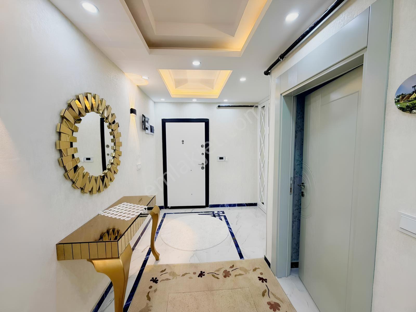 Edremit Merkezde Cami Arkasında Satılık Lüks 3+1 Daire — fotoğraf 25