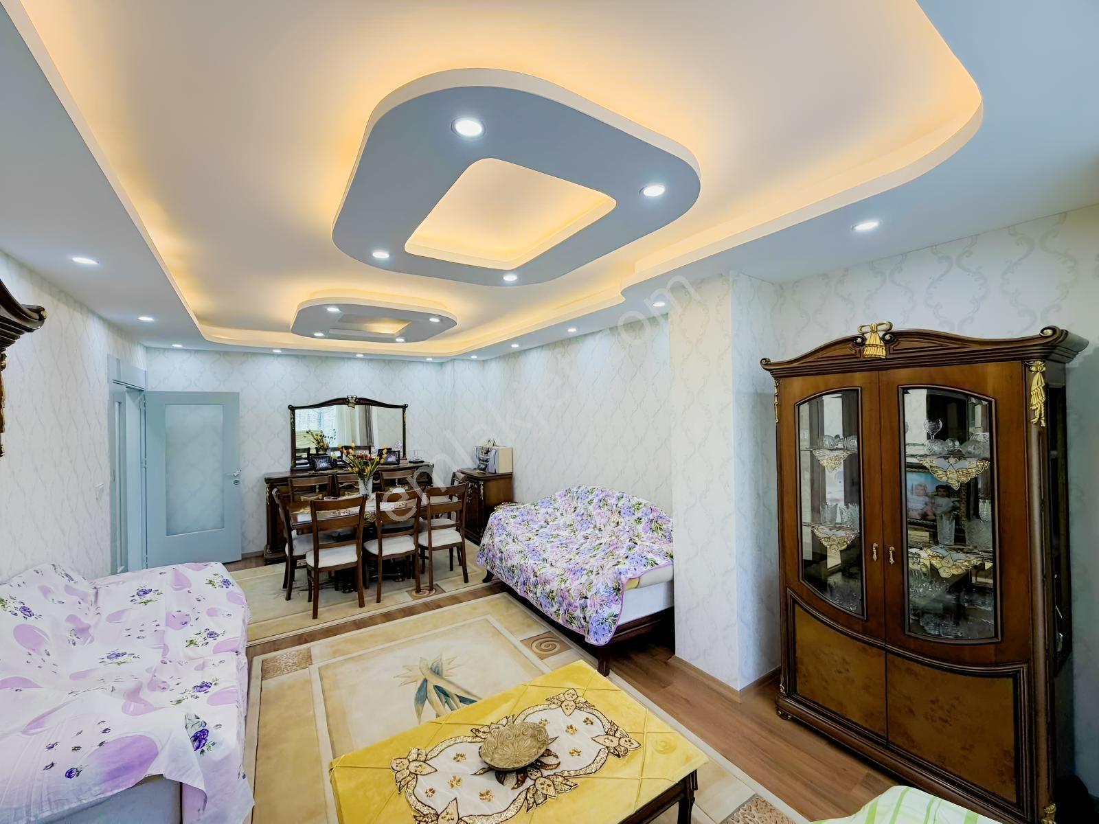 Edremit Merkezde Cami Arkasında Satılık Lüks 3+1 Daire — fotoğraf 31
