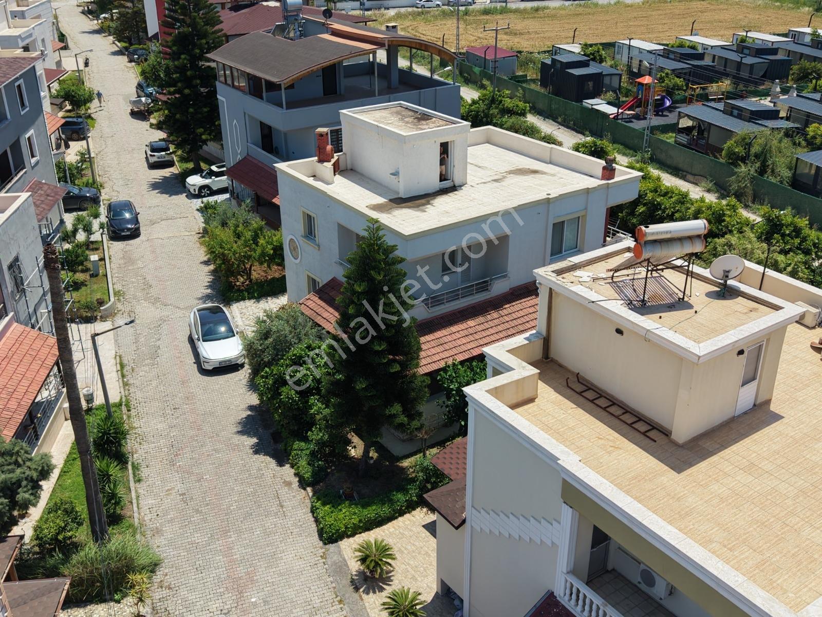 Karaağaç'ta Melis Sitesinde Deniz Manzaralı 5+1 Villa — fotoğraf 17
