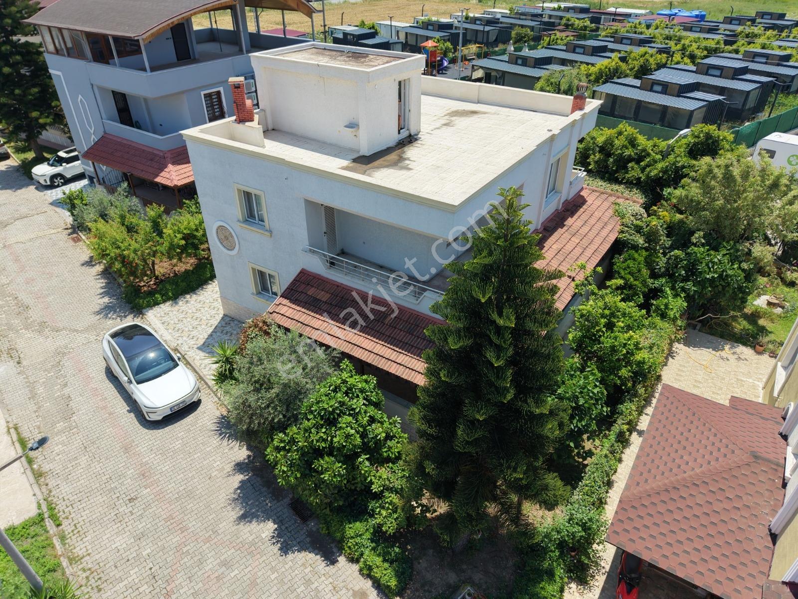 Karaağaç'ta Melis Sitesinde Deniz Manzaralı 5+1 Villa — fotoğraf 22