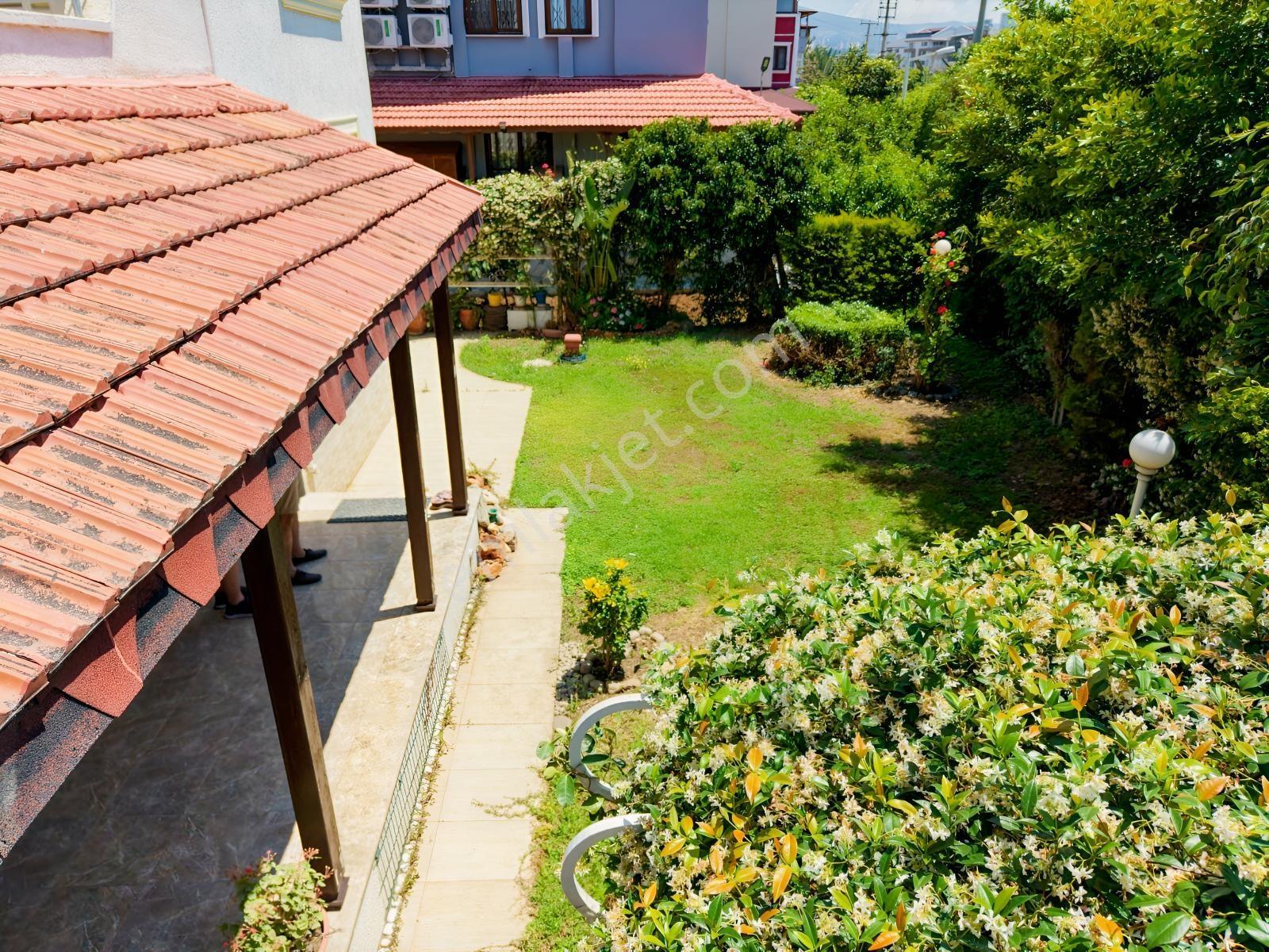 Karaağaç'ta Melis Sitesinde Deniz Manzaralı 5+1 Villa — fotoğraf 26