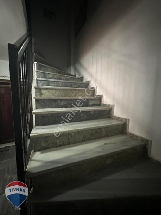 Gaziosmanpaşa Yıldıztabyada Merkezi Konumda 90 M² 2+1 Ara Kat D — fotoğraf 6