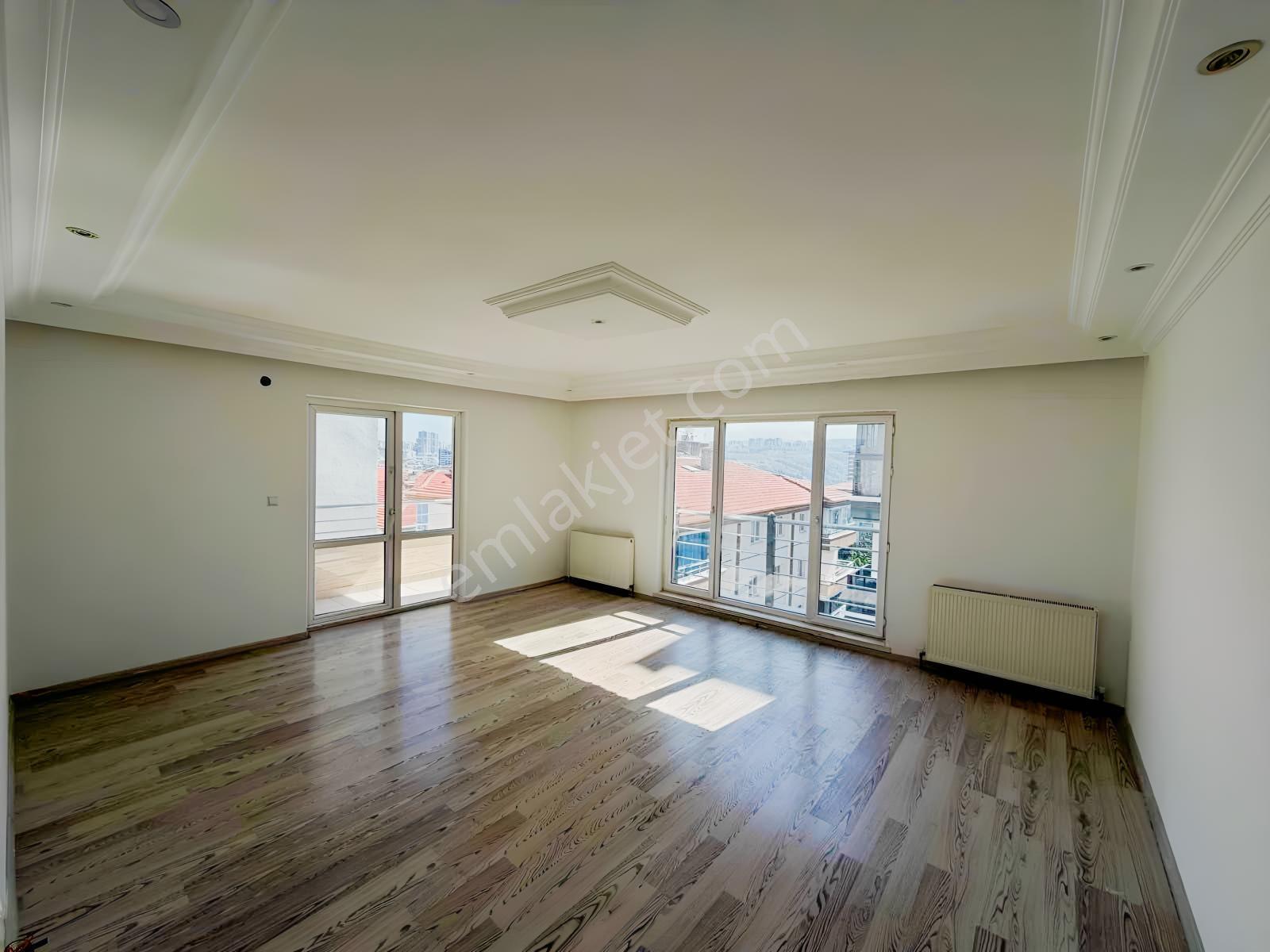 Avantajdan Şahapgürler'De Cadde'De Kredi Limitsiz Ful Yapılı 3+1