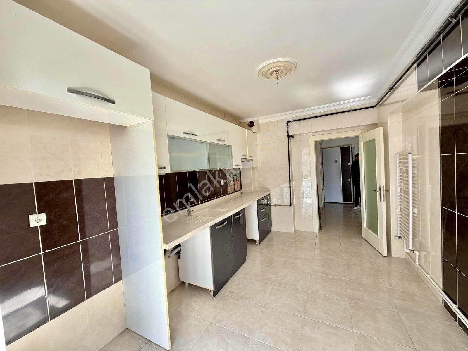 Avantajdan Şahapgürler'de Cadde'de Kredi Limitsiz Ful Yapılı 3+1 — fotoğraf 10
