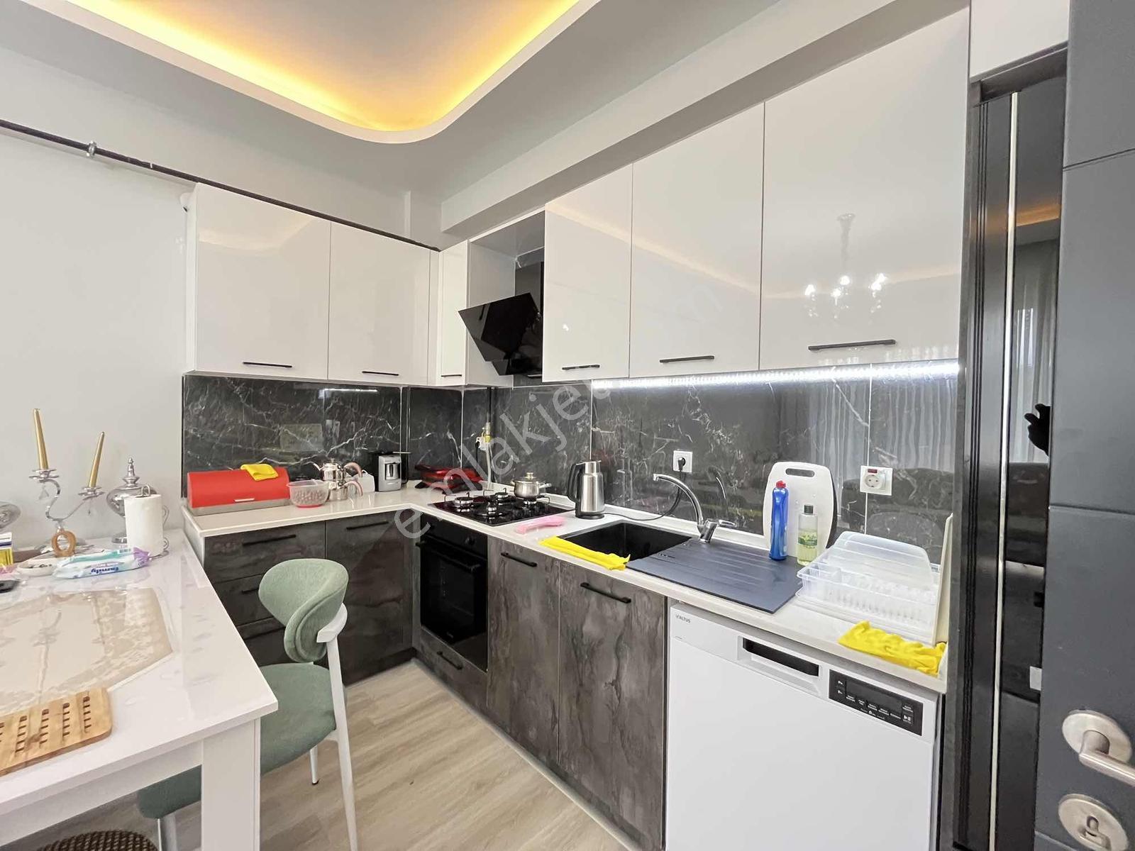 Aziziye Mh Yüksek Giriş Özel Yapım Satılık 3+1 Daire — fotoğraf 10
