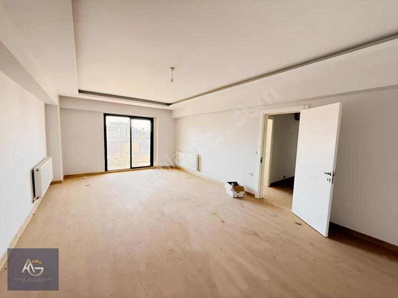 Kurtuluş Mahallesinde Deniz Park Evleri Kilerli 3+1 165m2 — fotoğraf 4