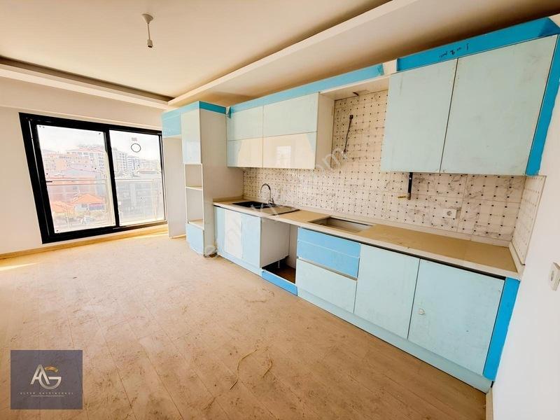 Kurtuluş Mahallesinde Deniz Park Evleri Kilerli 3+1 165m2 — fotoğraf 7