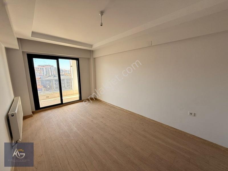 Kurtuluş Mahallesinde Deniz Park Evleri Kilerli 3+1 165m2 — fotoğraf 14
