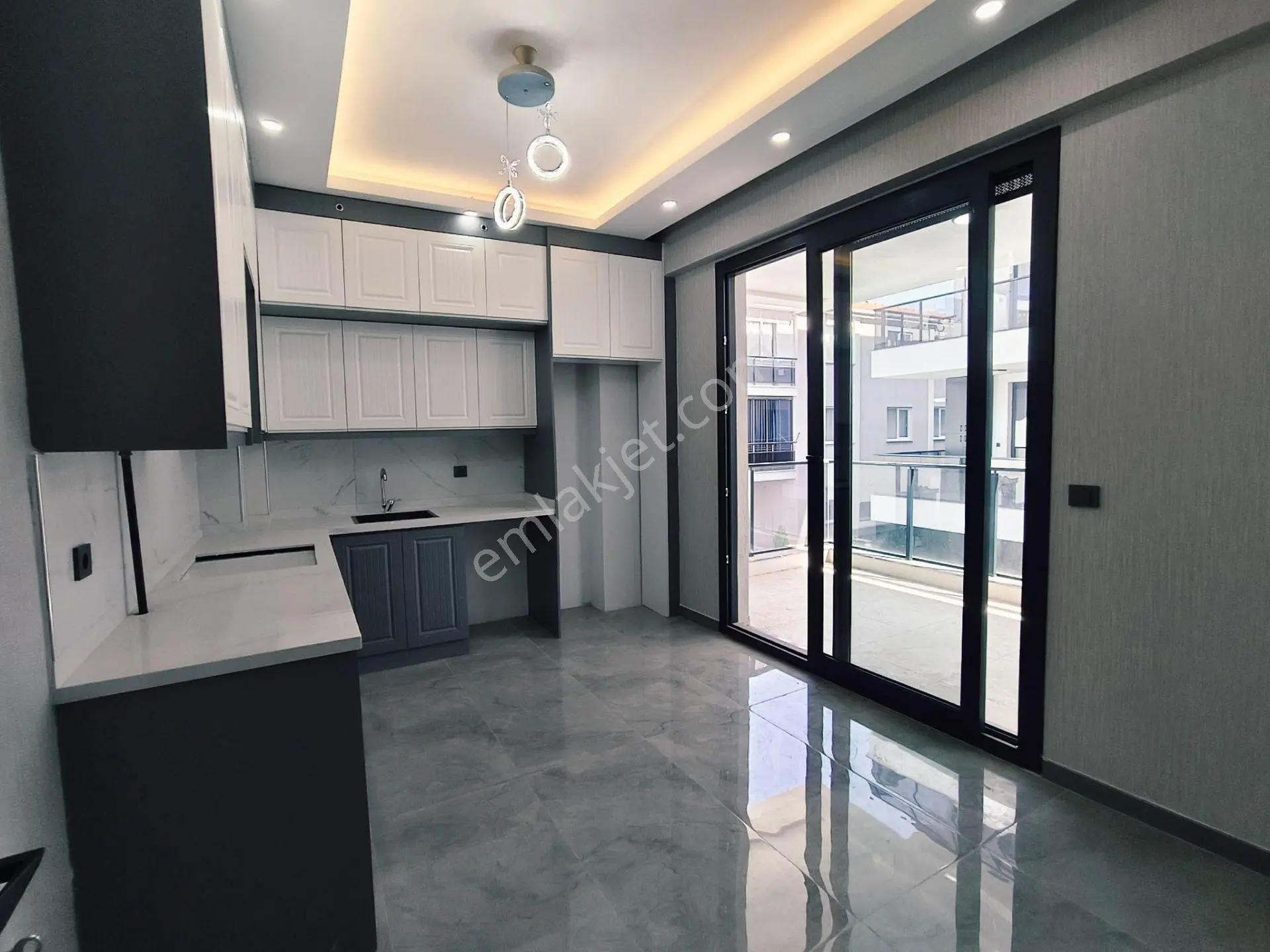 Emadan Ana Cadde, İşyerleri Ve Sinpaşa Yakın Satılık 2+1 Sıfır Daire — fotoğraf 3